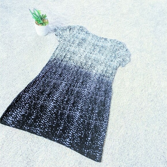 ⭐NWT Apt 9 Ombre Jersey Dress Large⭐ - Picture 2 of 10